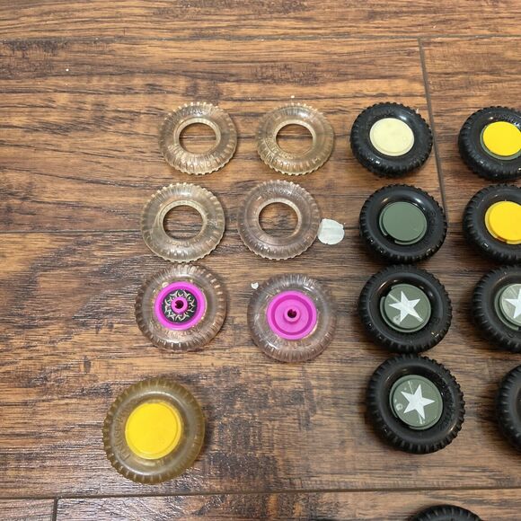 Fisher Price CONSTRUX Parts Lot Of TIRE And Wheel Parts - Picture 2 of 5